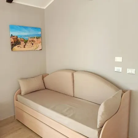 Sara Falconara Bed and breakfast 3*