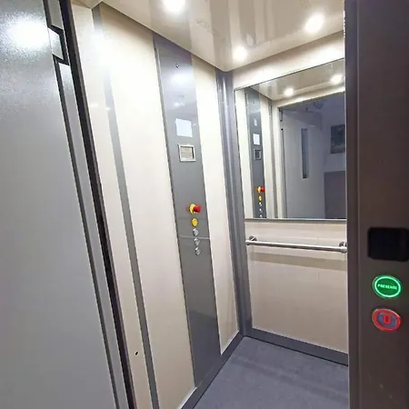 Oda ve Kahvaltı Sara Falconara 3*