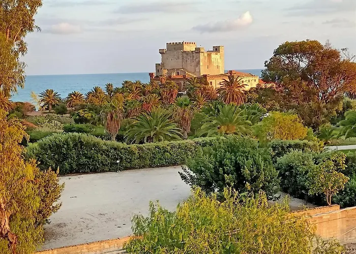 Sara Falconara ליקאטה