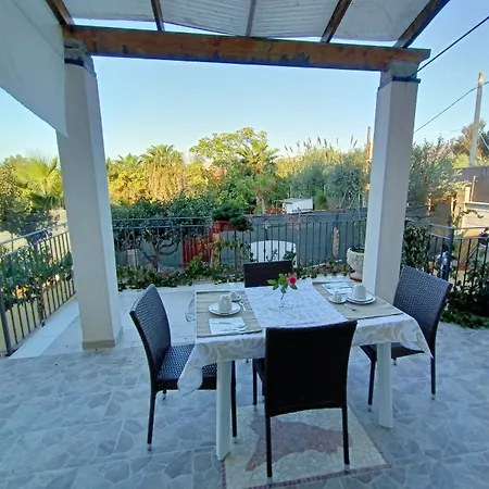 Sara Falconara Bed & Breakfast