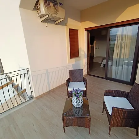Sara Falconara Bed & Breakfast 4*